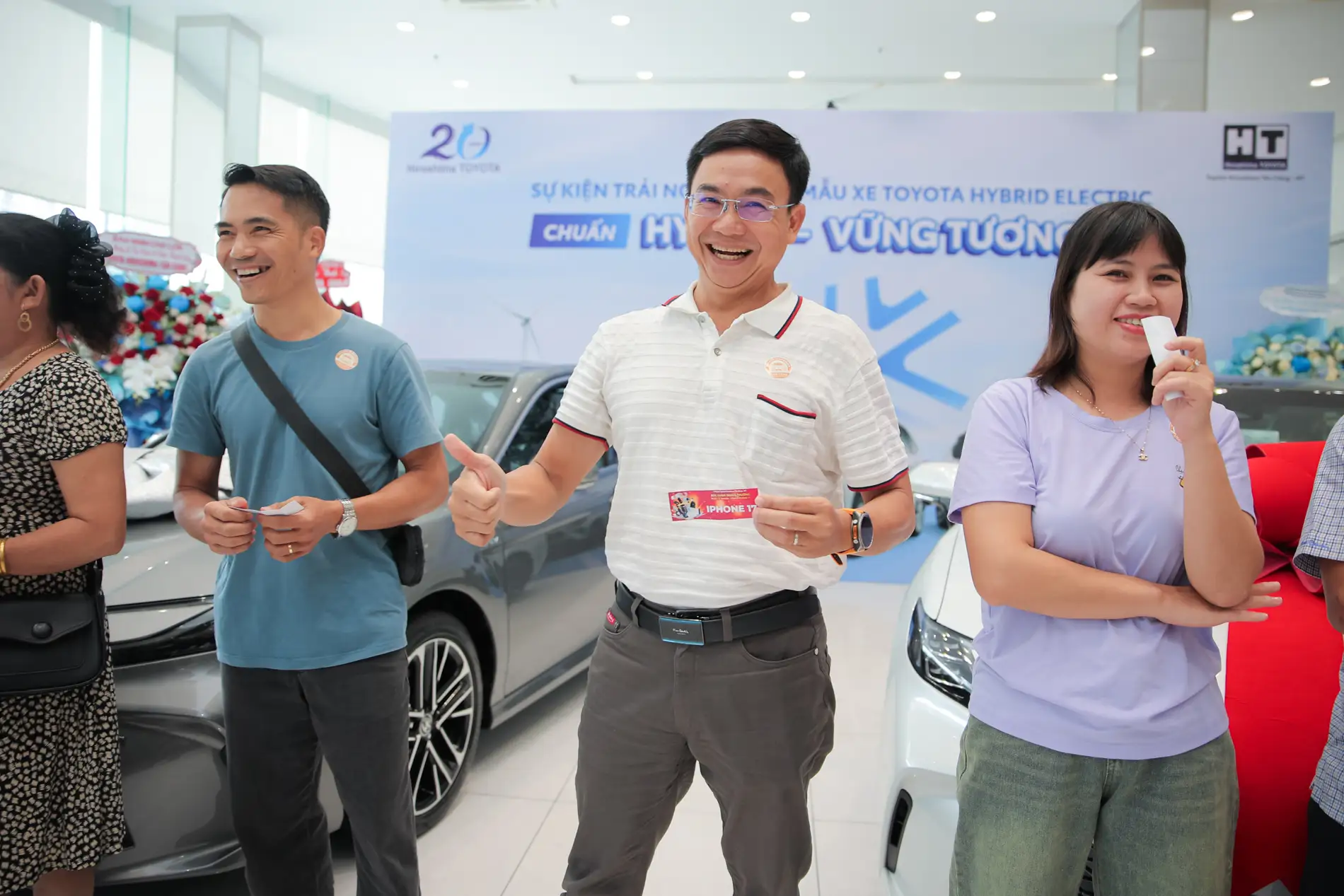 ky niem 20 nam thanh lap toyota hiroshima tan cang (20)